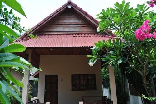 Baan Rim Lay * Lipa Noi